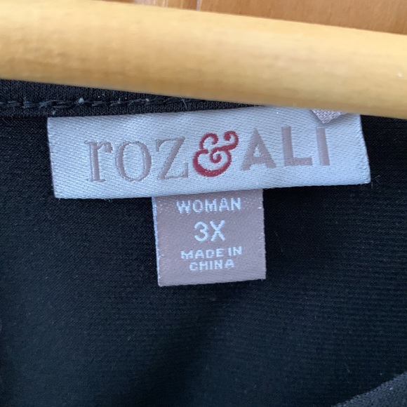 Black Sleeveless Top 3X - Picture 3 of 6